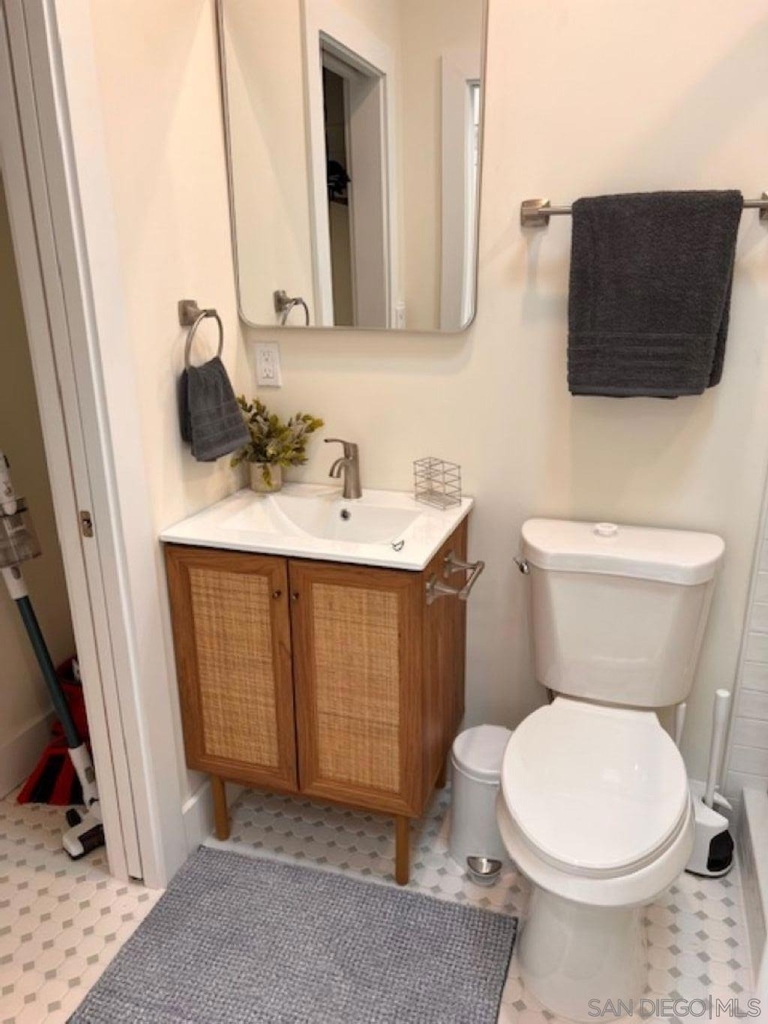 1044 3rd St - Photo 15