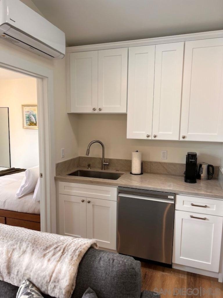 1044 3rd St - Photo 7