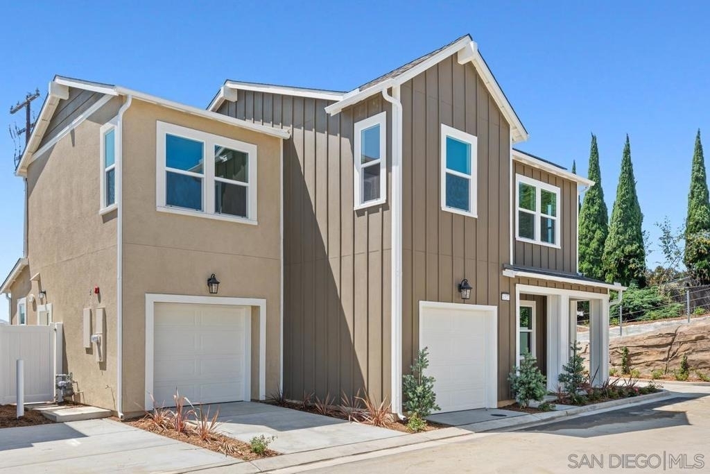 1527 Wingwood - Photo 2