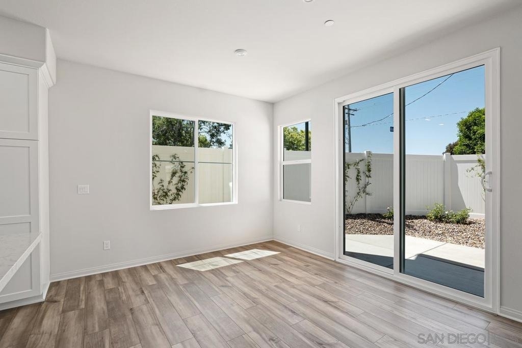1527 Wingwood - Photo 9