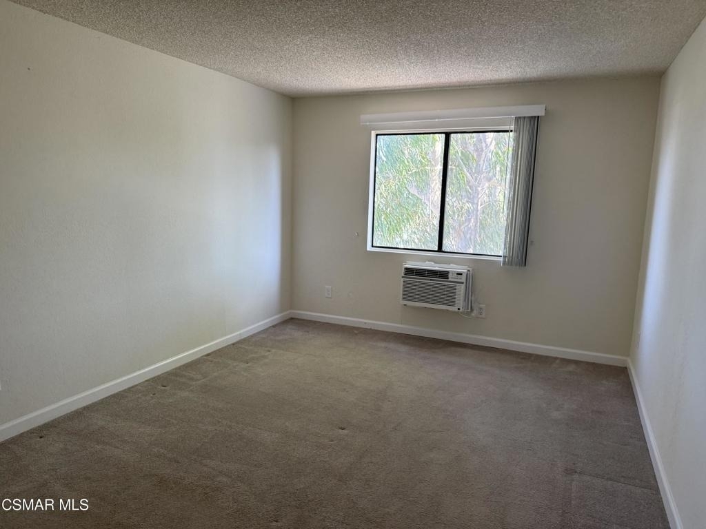 18530 Hatteras Street - Photo 7