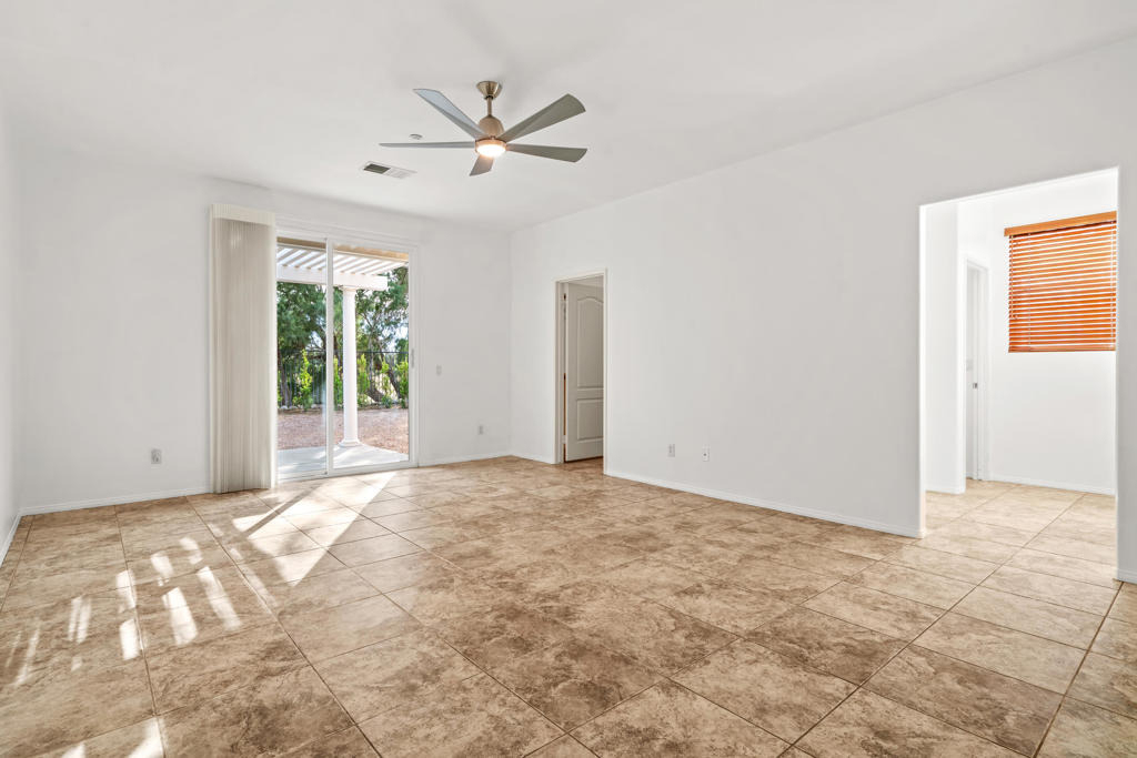 2651 Desert Breeze Way - Photo 17