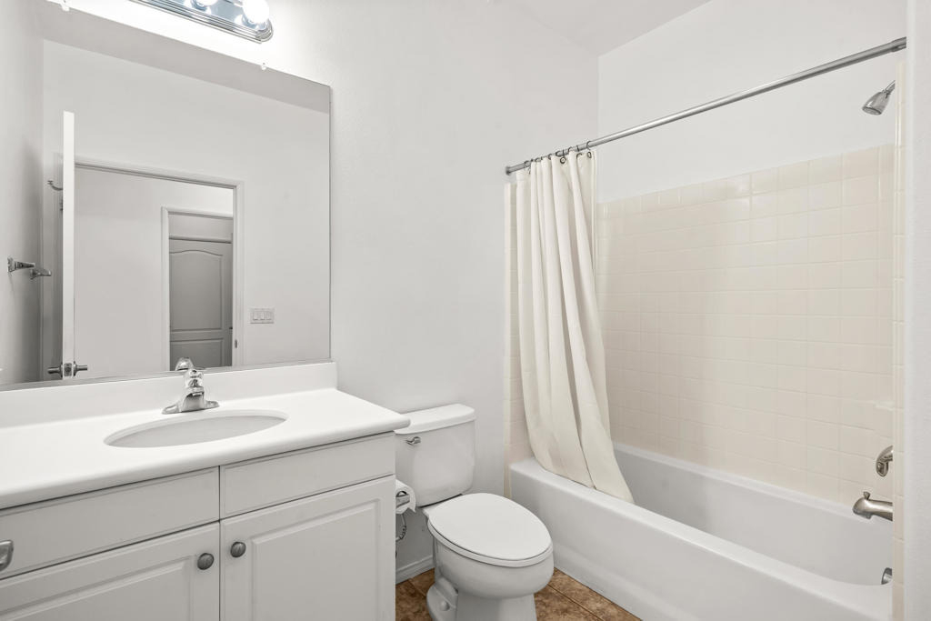2651 Desert Breeze Way - Photo 16