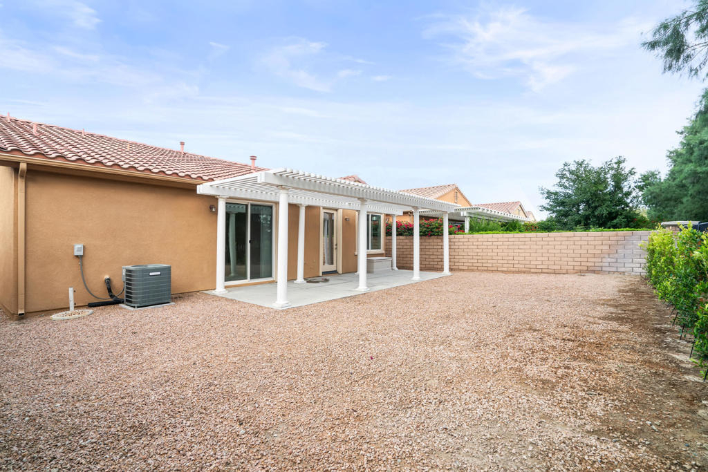2651 Desert Breeze Way - Photo 42