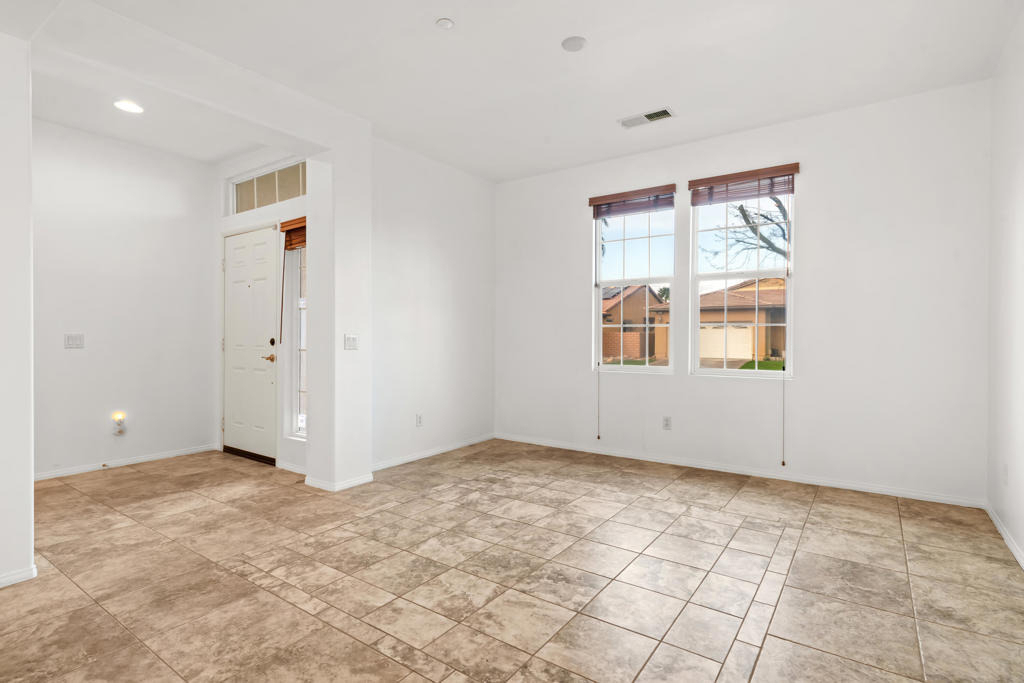 2651 Desert Breeze Way - Photo 9