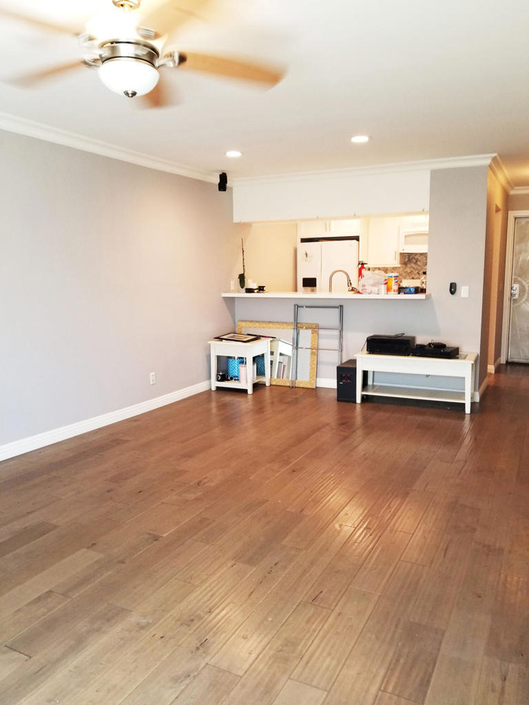 955 E 3rd Street - Photo 20