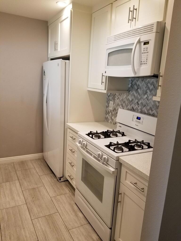 955 E 3rd Street - Photo 24