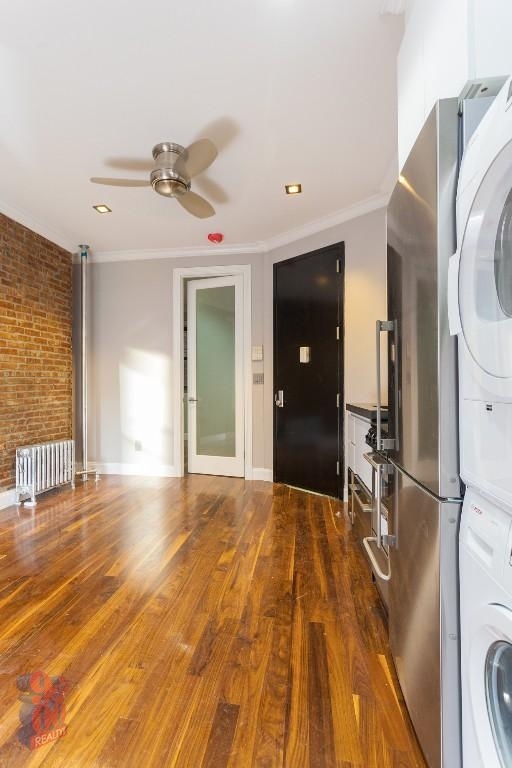East 116th Street - Photo 4