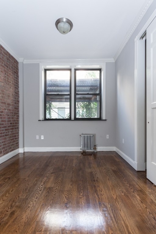 E 100th St - Photo 2