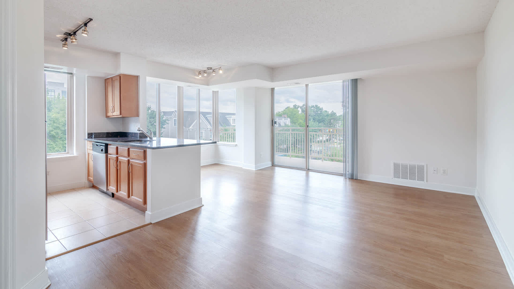 4903 Edgemoor Lane - Photo 4