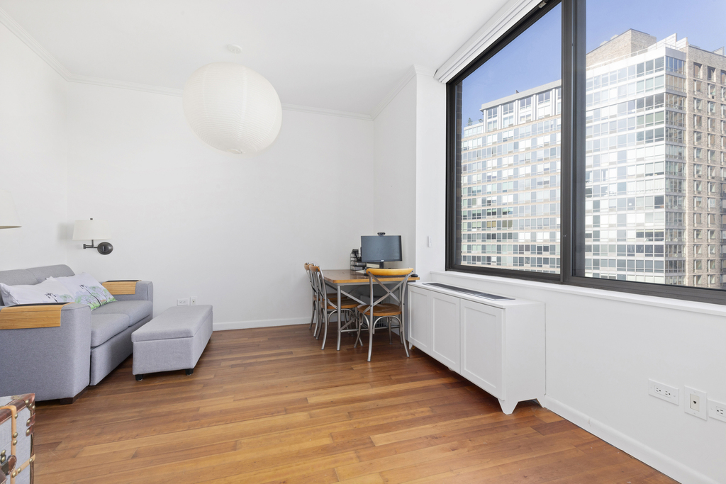 111 W 67th St - Photo 1
