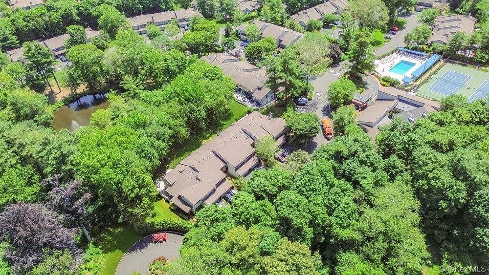 16 Club Drive S - Photo 25