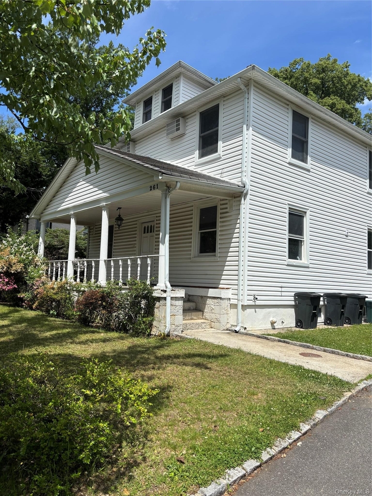 261 Schenck Avenue - Photo 0