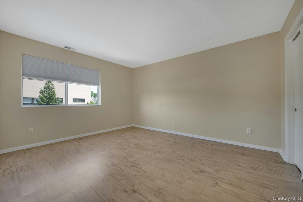 19 Edison Place - Photo 11