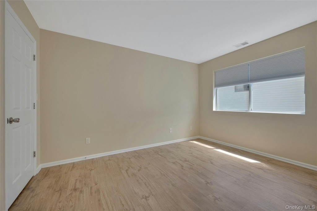 19 Edison Place - Photo 10