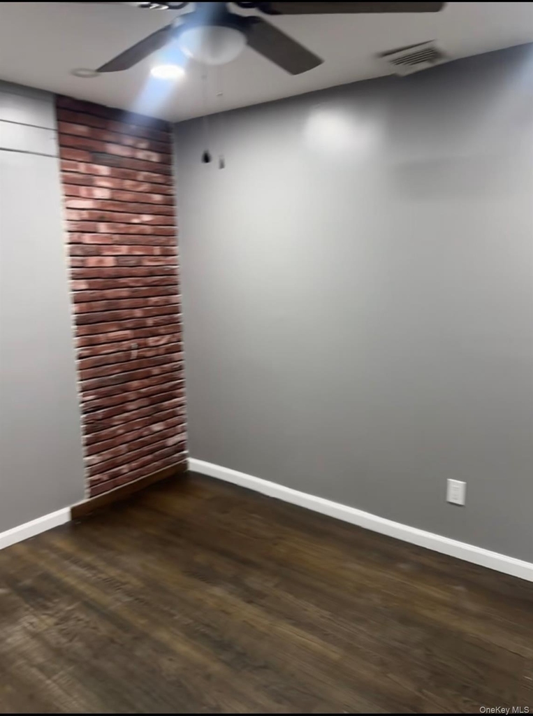495 Dewitt Avenue - Photo 2