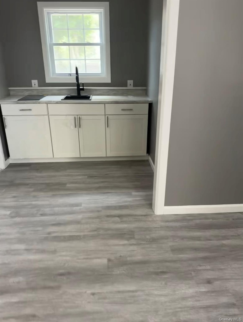 495 Dewitt Avenue - Photo 3