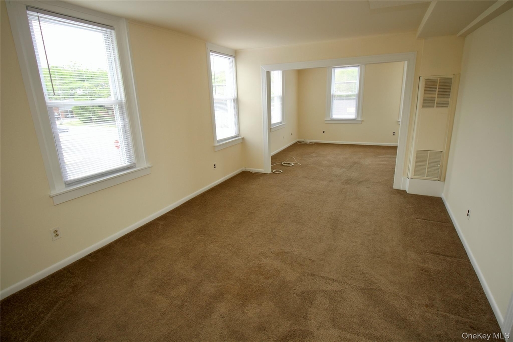 58 Orange Turnpike - Photo 3