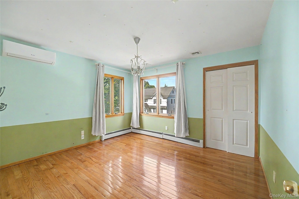 116 West Avenue - Photo 2