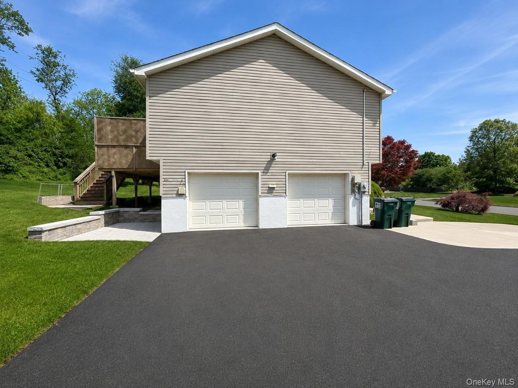 24 Vermont Drive - Photo 1