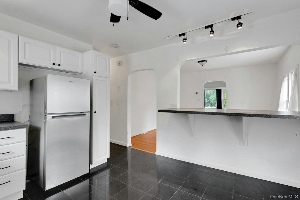 15 Schuyler Road - Photo 4