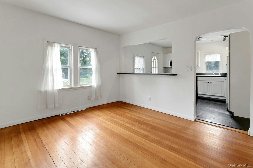 15 Schuyler Road - Photo 5