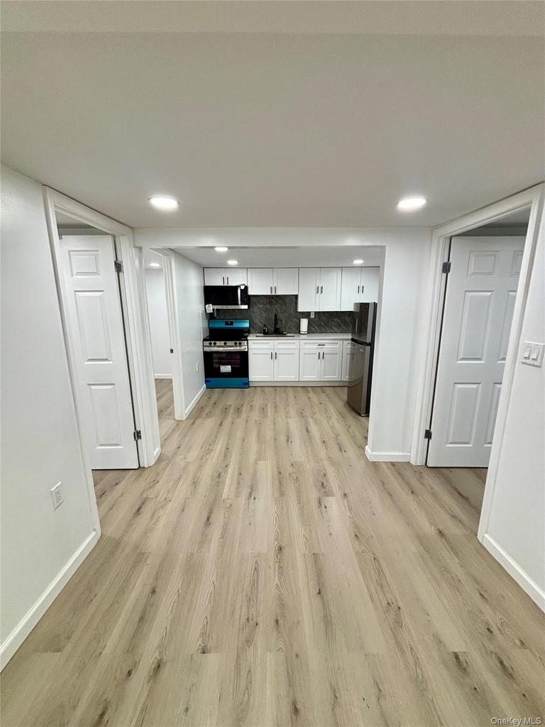 750 Highview Avenue - Photo 2