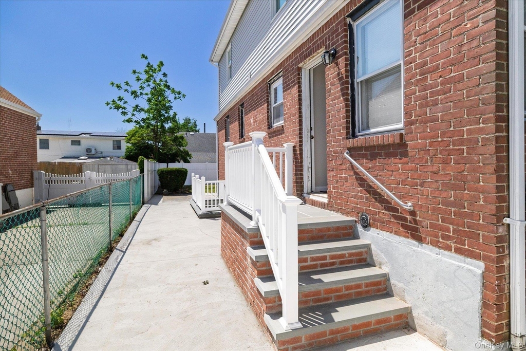 191 Raff Avenue - Photo 3