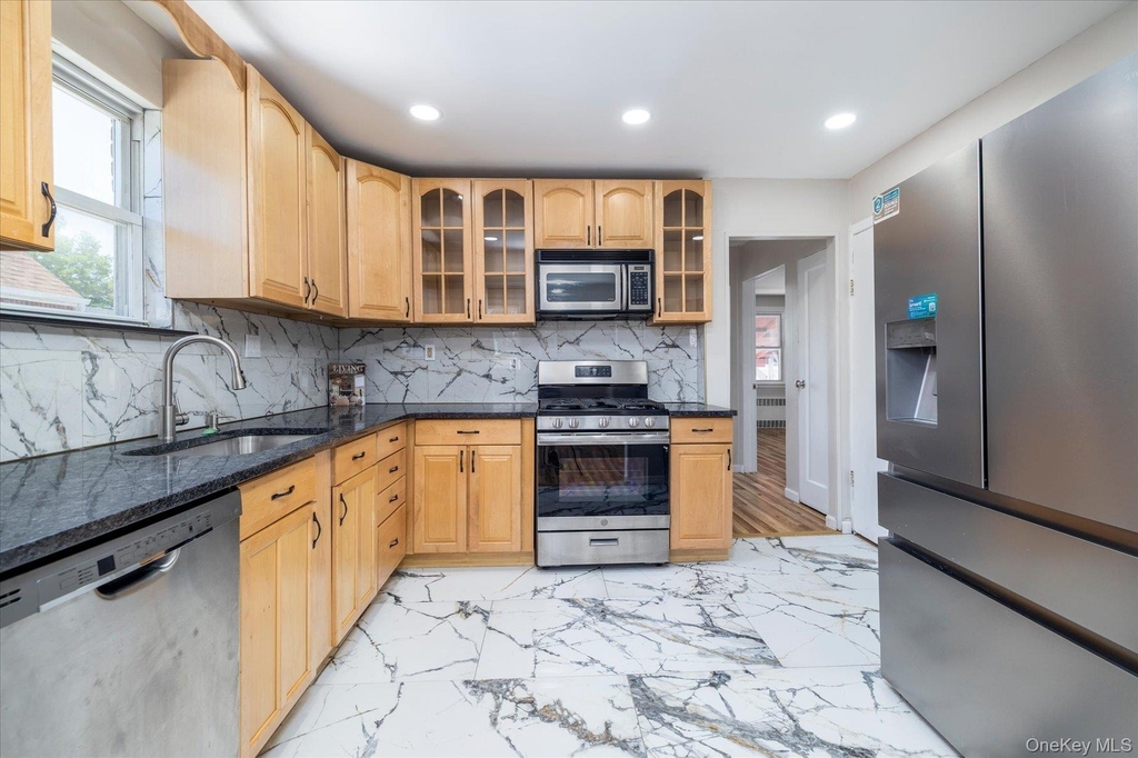 191 Raff Avenue - Photo 12