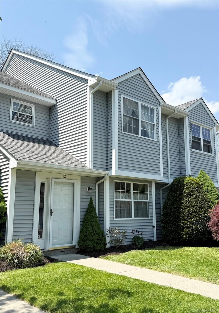 12 Evergreen Way - Photo 0