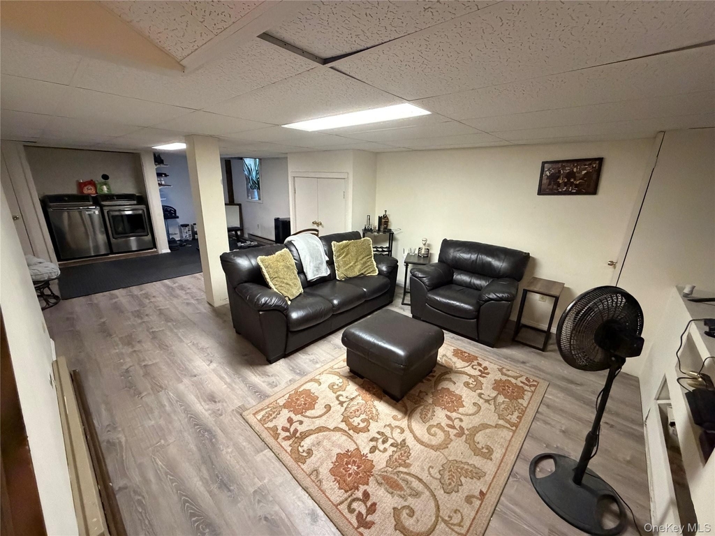 23 Hawthorn Court - Photo 3