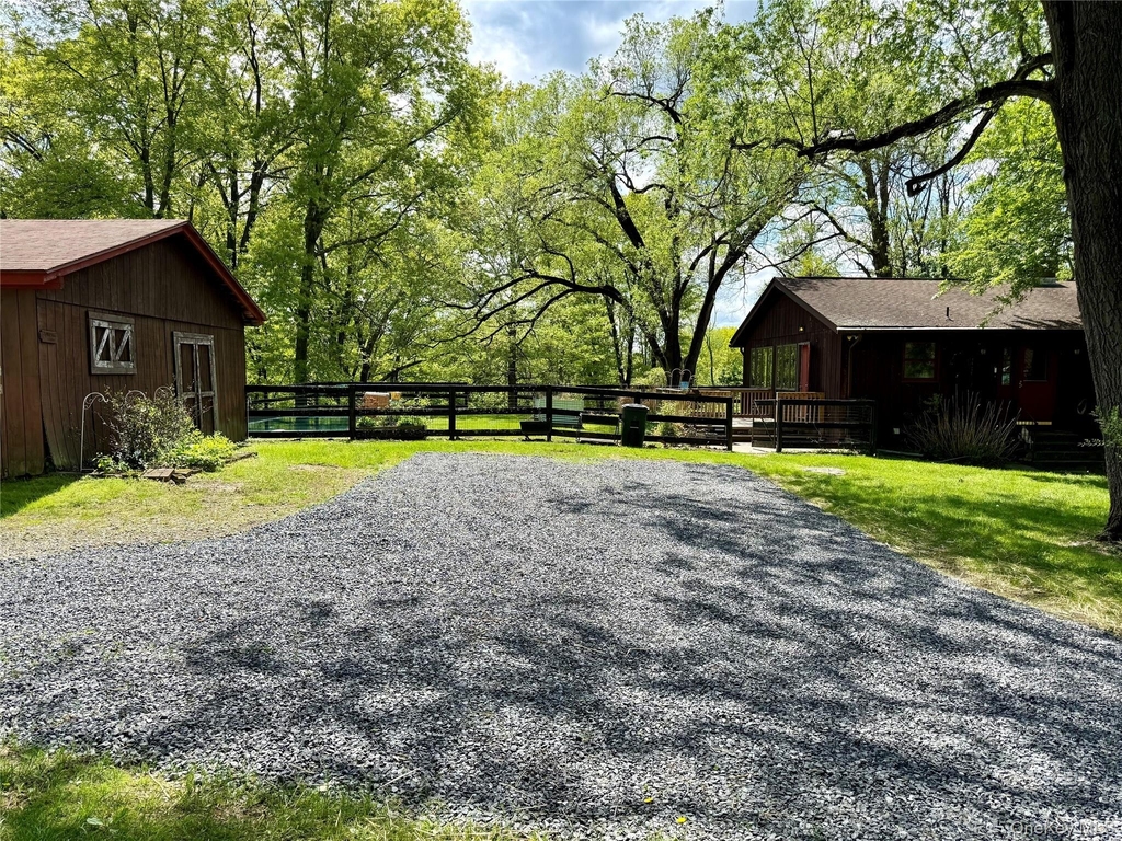 183 Barrytown Road - Photo 1