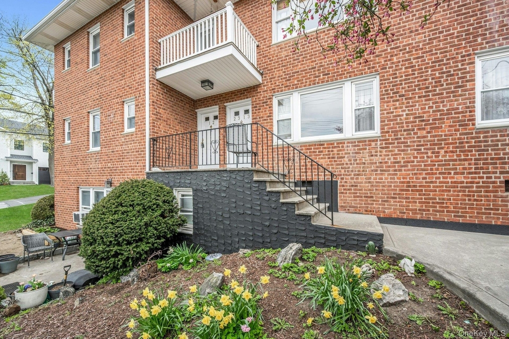 184 Purchase Street - Photo 2