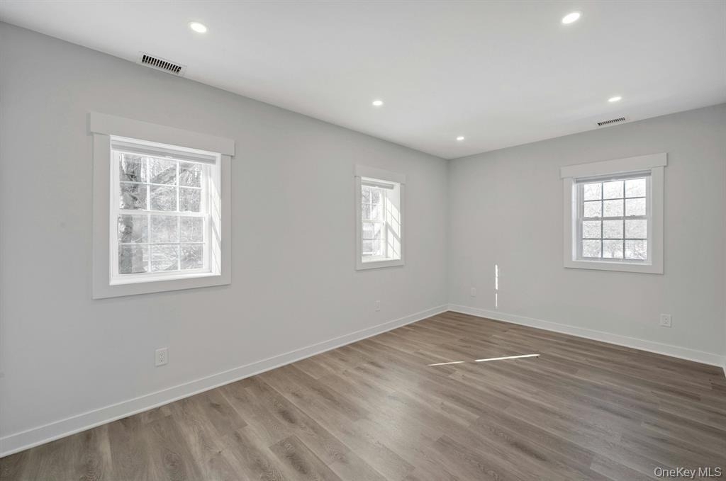 1133 Pleasantville Road - Photo 5