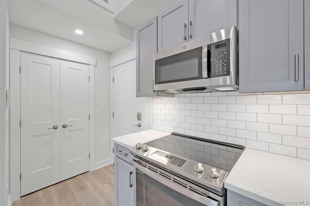1133 Pleasantville Road - Photo 3