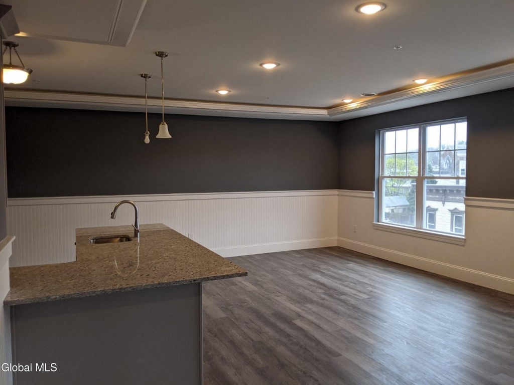 12 White Street - Photo 17