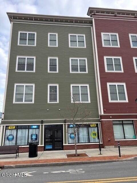 12 White Street - Photo 0