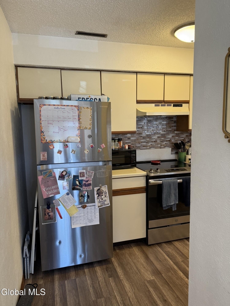 209 Monmouth Way - Photo 11
