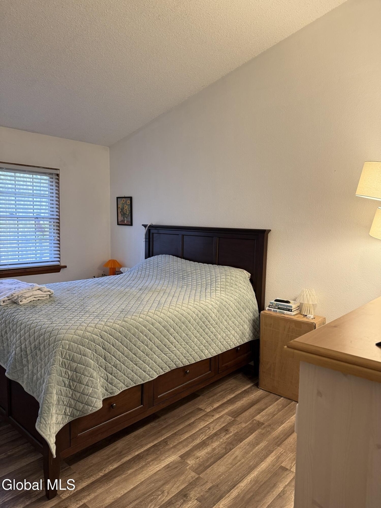 209 Monmouth Way - Photo 15