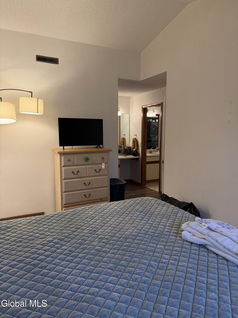 209 Monmouth Way - Photo 17
