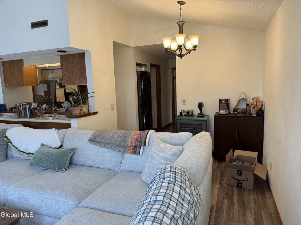 209 Monmouth Way - Photo 8