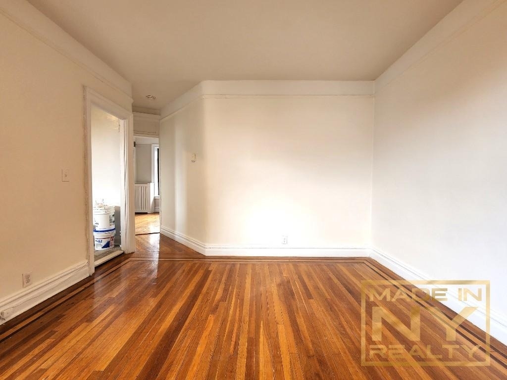 29-07 31st Avenue - Photo 2