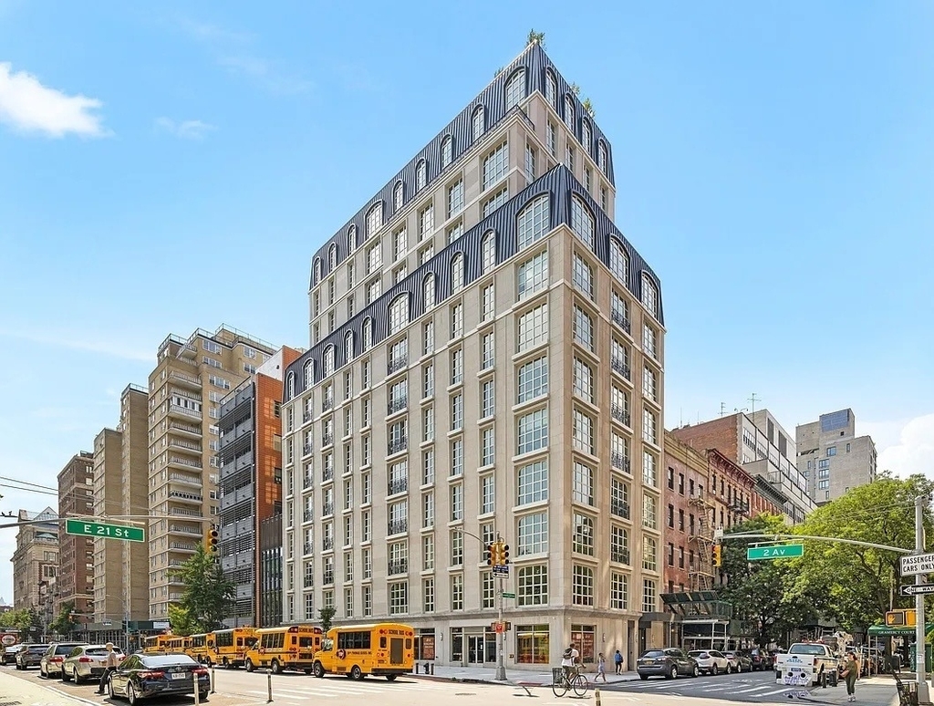 250 E 21st Street - Photo 16