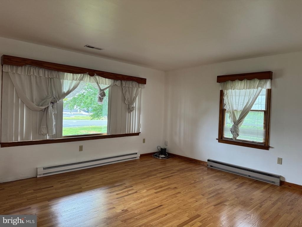 1123 Shepherdstown Road - Photo 15