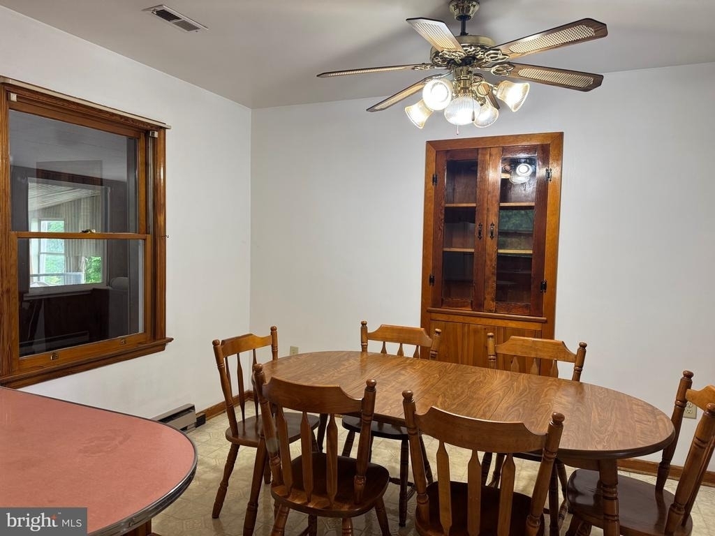 1123 Shepherdstown Road - Photo 12
