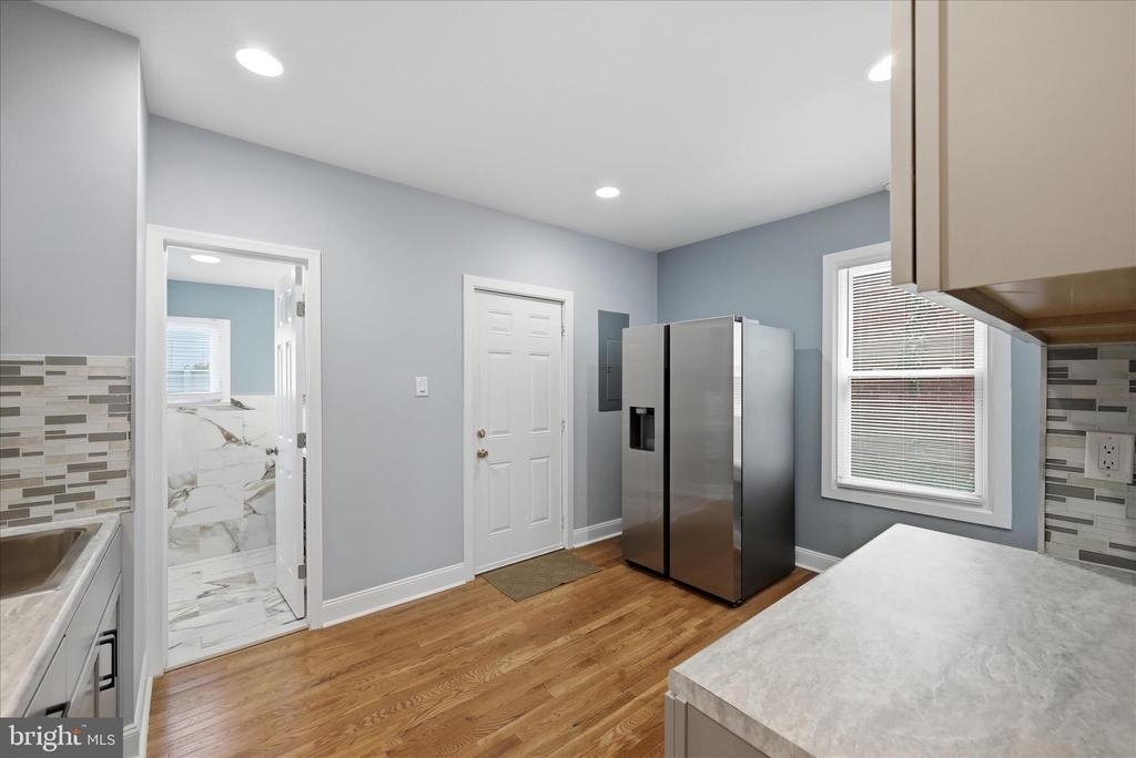 314 E Piccadilly Street - Photo 11