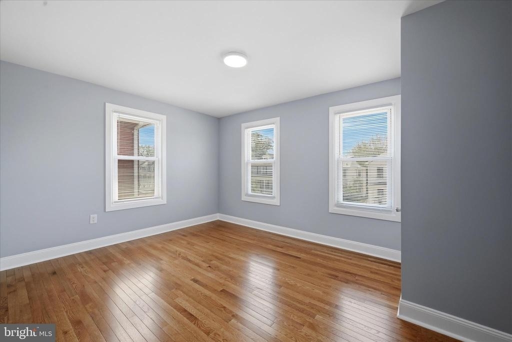 314 E Piccadilly Street - Photo 17