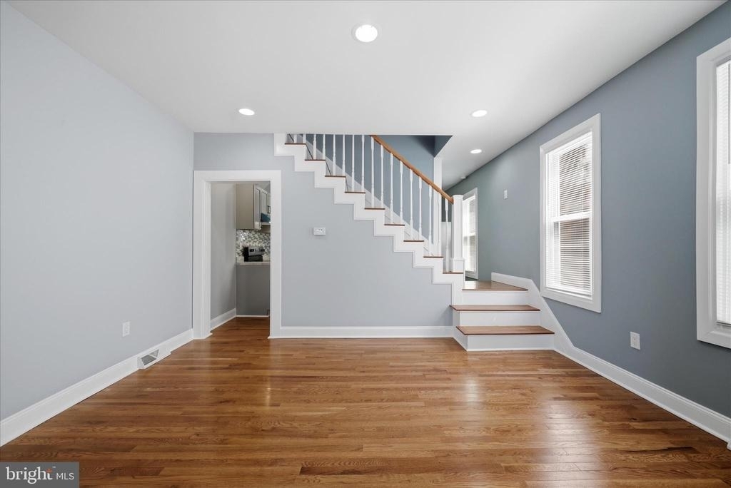 314 E Piccadilly Street - Photo 7