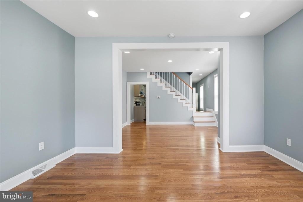 314 E Piccadilly Street - Photo 5
