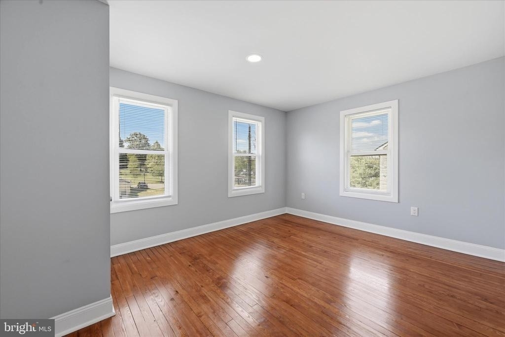 312 E Piccadilly Street - Photo 17